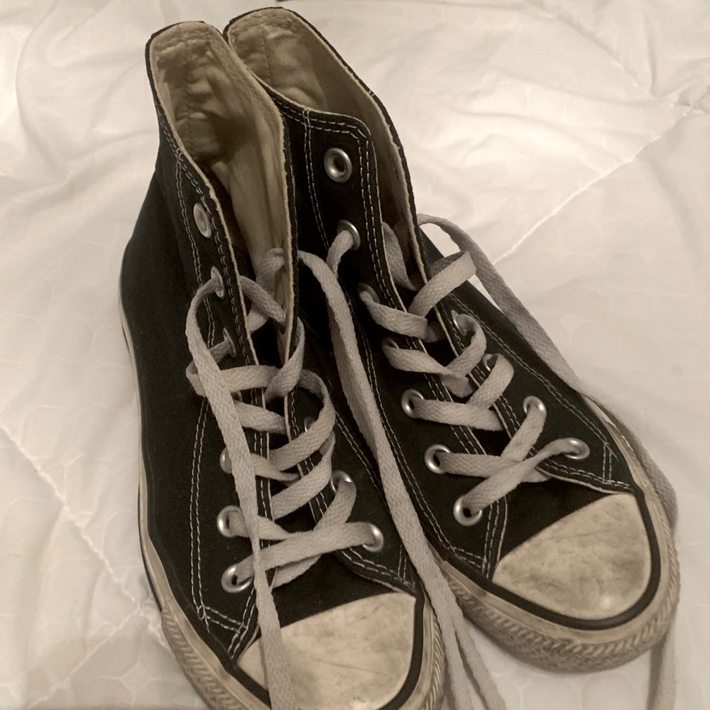 Women’s high top converse